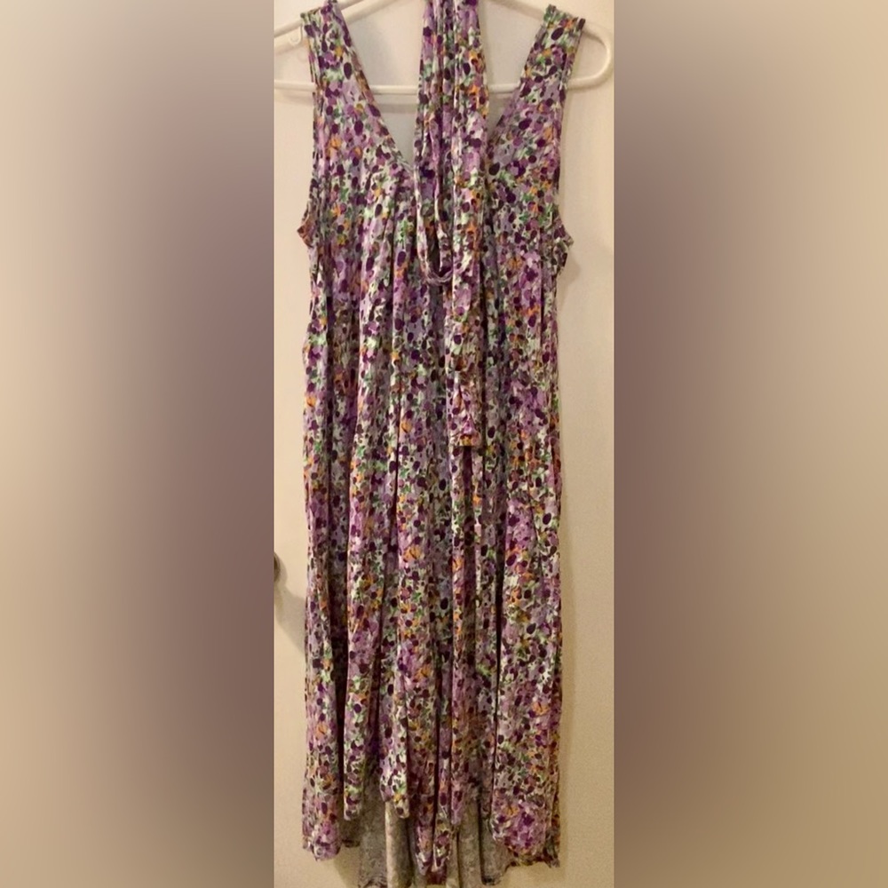 Latched Mama “Lilac garden” romper. Size- standard (size 6-18).
